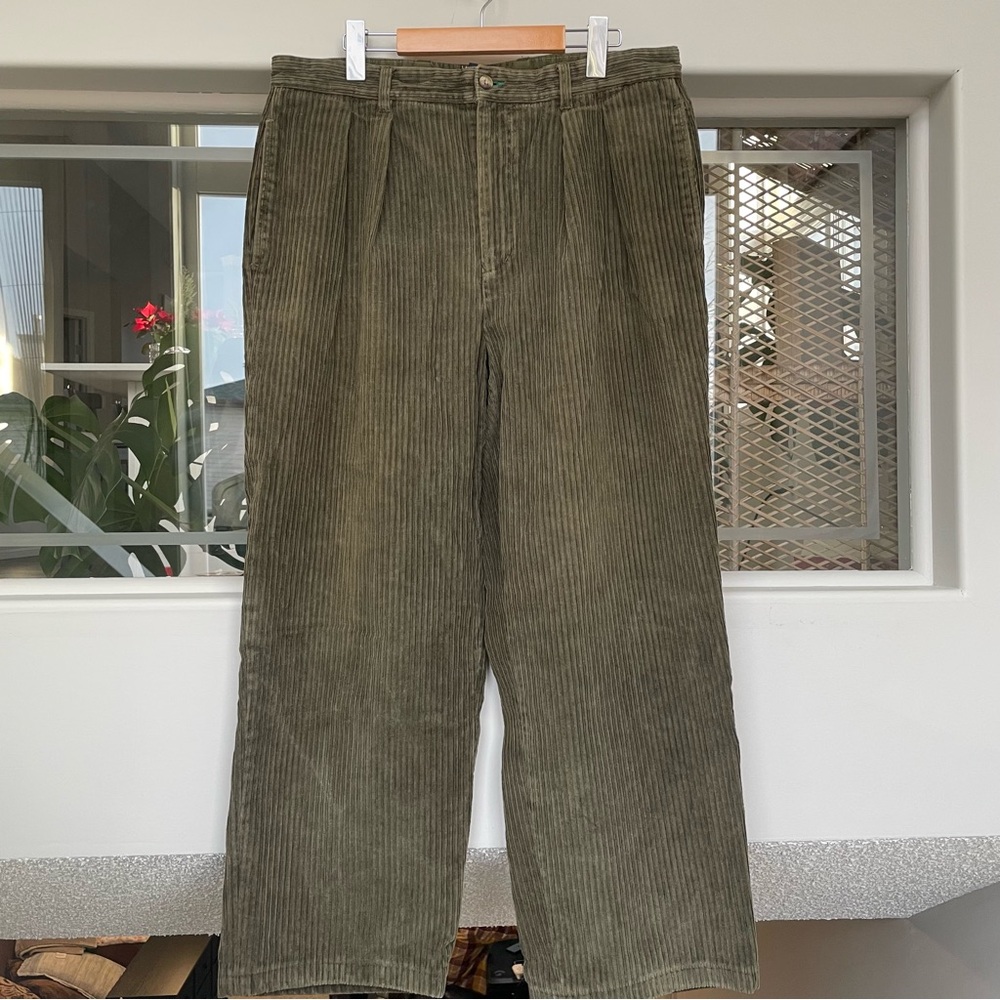 SOLD Vintage 90s TOMMY HILFIGER Green Corduroy Pants Men’s Size 34 Inseam 25” - Picture 2 of 10